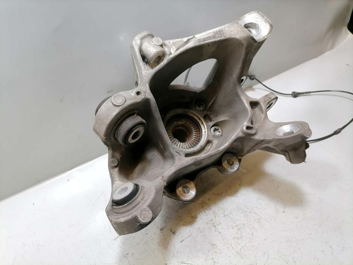 BMW 7er G70 original Achsschenkel Radlagergeh&auml;use hinten links 4,4 400KW Bj.2022